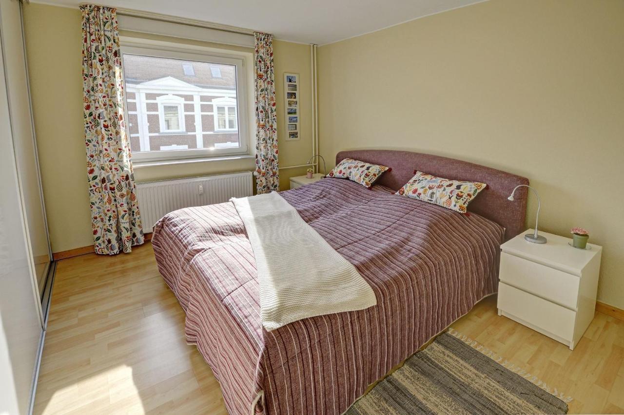 Fewo1846 - Bellevue - Sonnige 2-Zimmer-Wohnung Mit Balkon Und Hafenblick Φλένσμπουργκ Εξωτερικό φωτογραφία
