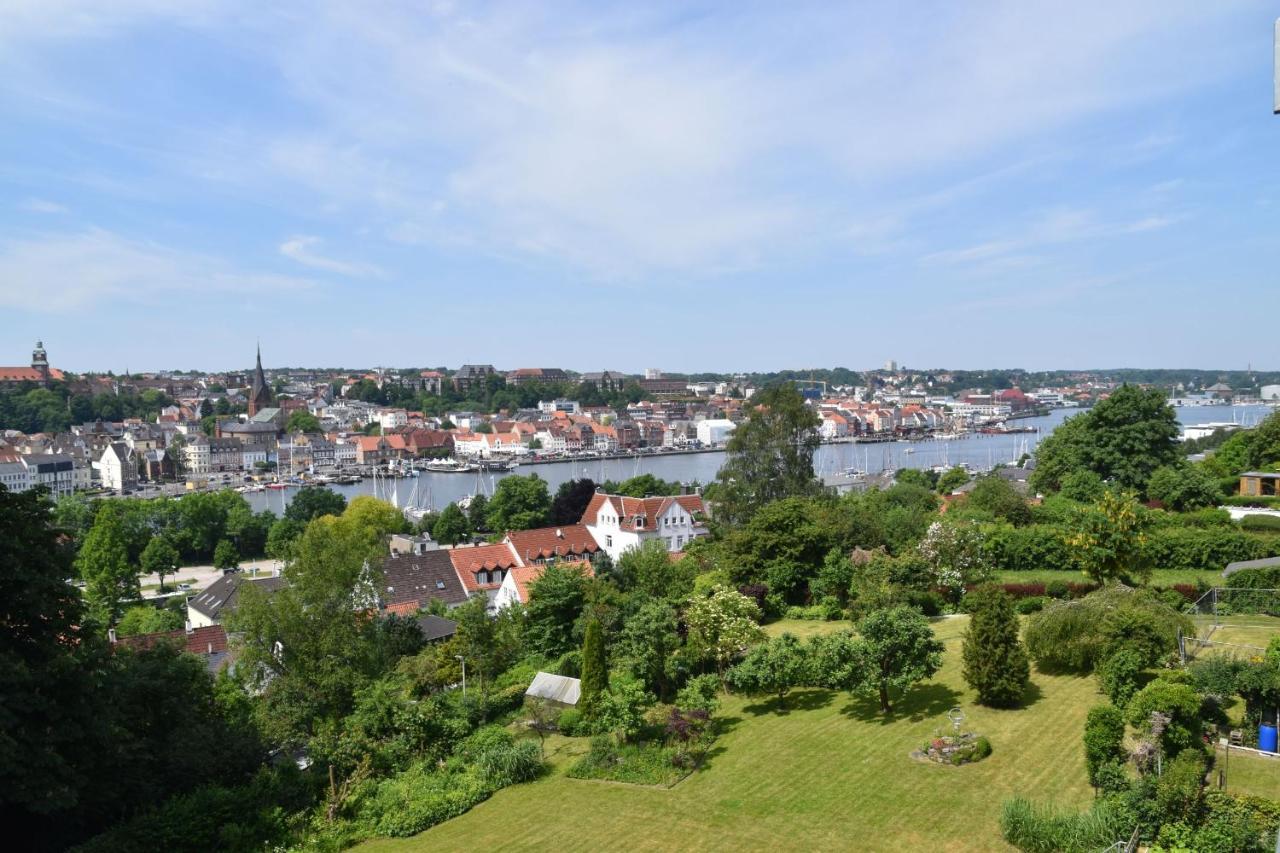 Fewo1846 - Bellevue - Sonnige 2-Zimmer-Wohnung Mit Balkon Und Hafenblick Φλένσμπουργκ Εξωτερικό φωτογραφία